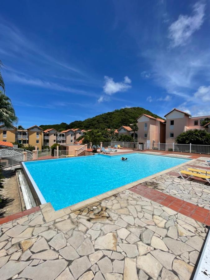 T2 Spacieux, Confort, Piscine & Plage A Sainte-Anne Extérieur photo